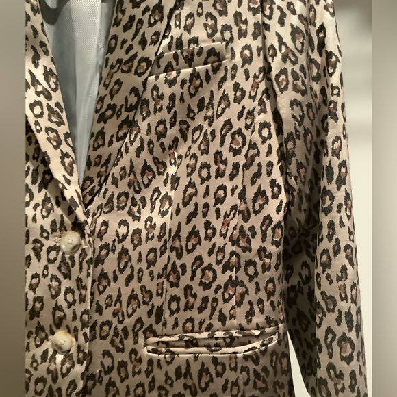 Banana Republic Long and Lean Leopard Blazer Size 2 - Picture 5 of 8